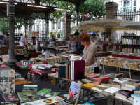 Bouquinistes.jpg (76218 octets)